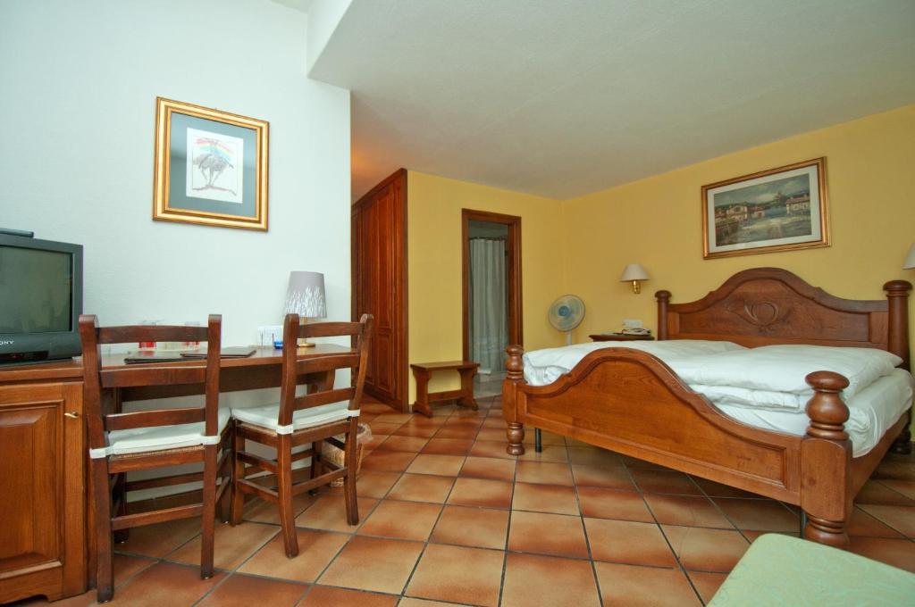 Albergo Ristorante Della Posta Morcote Ruang foto