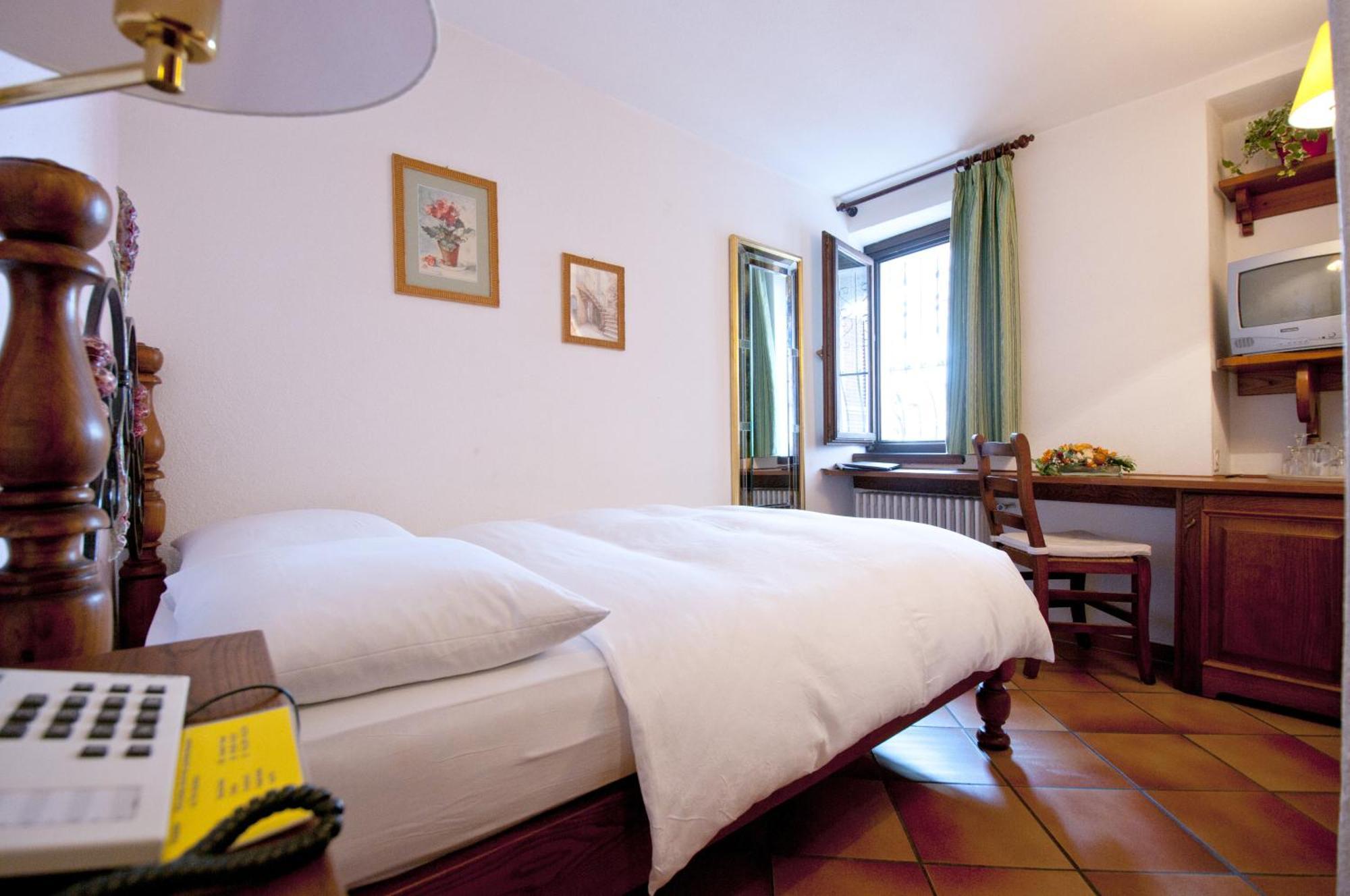 Albergo Ristorante Della Posta Morcote Bagian luar foto